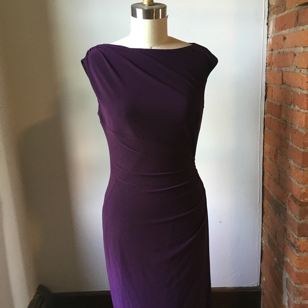 Ruched Ralph Lauren midi dress, Size 8 with stretch.